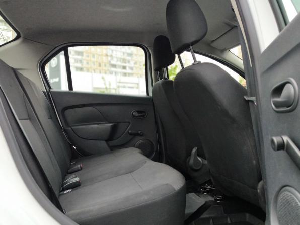 Renault Logan II Рестайлинг с пробегом 2021 года, цена 1 035 000 рублей, 56812 км, седан, Автокод Объявления