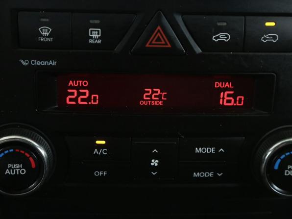 Kia Sorento II с пробегом 2010 года, цена 1 057 000 рублей, 278000 км, внедорожник, Автокод Объявления
