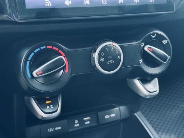 Kia Rio IV с пробегом 2018 года, цена 1 259 000 рублей, 130270 км, седан, Автокод Объявления