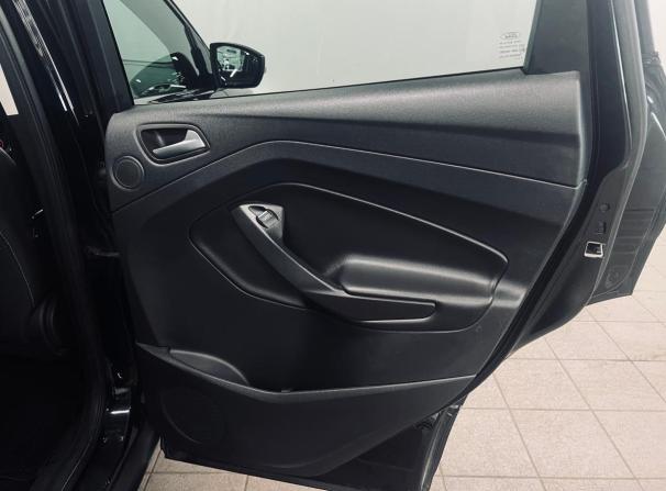 Ford Kuga II Рестайлинг с пробегом 2017 года, цена 1 550 000 рублей, 111000 км, внедорожник, Автокод Объявления