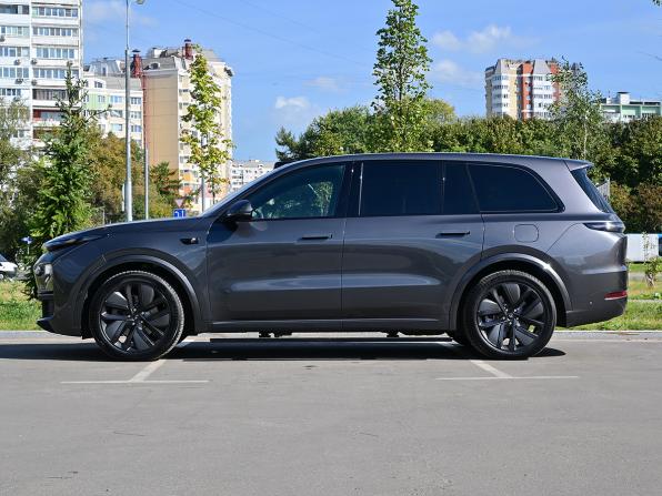 Li Auto (Lixiang) L9 I Рестайлинг с пробегом 2024 года, цена 7 490 000 рублей, 27650 км, внедорожник, Автокод Объявления