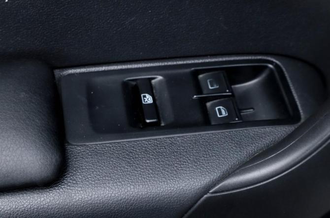 Volkswagen Polo V Рестайлинг с пробегом 2019 года, цена 959 000 рублей, 85977 км, седан, Автокод Объявления