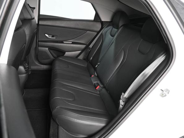 Hyundai Elantra VII (CN7) Рестайлинг с пробегом 2023 года, цена 2 199 000 рублей, 45444 км, седан, Автокод Объявления
