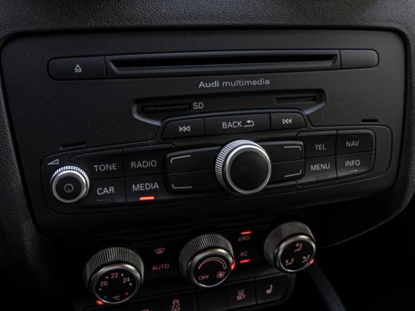 Audi A1 I (8X) с пробегом 2011 года, цена 990 000 рублей, 221926 км, хэтчбек, Автокод Объявления