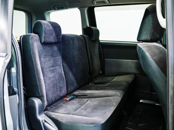 Toyota Noah II (R70) с пробегом 2008 года, цена 1 130 000 рублей, 319154 км, минивэн, Автокод Объявления