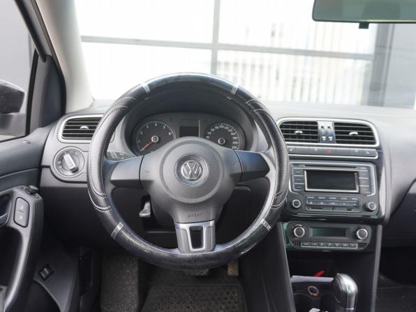 Volkswagen Polo V с пробегом 2014 года, цена 858 000 рублей, 131839 км, седан, Автокод Объявления