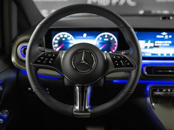 Новый Mercedes-Benz V-Класс III (W447) Рестайлинг 2026 года, цена 14 999 000 рублей, минивэн, Автокод Объявления