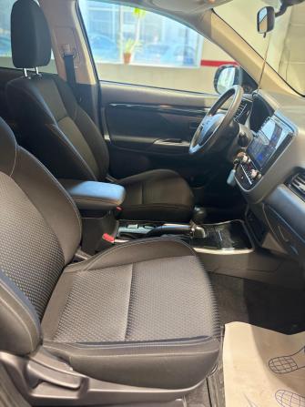 Mitsubishi Outlander III Рестайлинг 3 с пробегом 2021 года, цена 1 999 000 рублей, 96139 км, внедорожник, Автокод Объявления