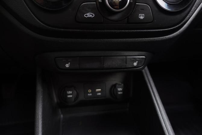 Hyundai Solaris II с пробегом 2017 года, цена 1 249 000 рублей, 95907 км, седан, Автокод Объявления