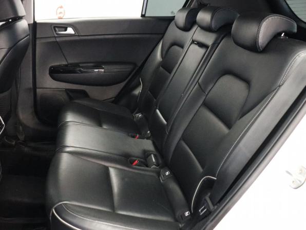 Kia Sportage IV Рестайлинг с пробегом 2021 года, цена 2 305 000 рублей, 119756 км, внедорожник, Автокод Объявления