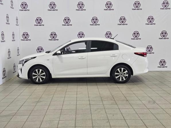 Kia Rio IV Рестайлинг с пробегом 2021 года, цена 1 674 000 рублей, 80535 км, седан, Автокод Объявления