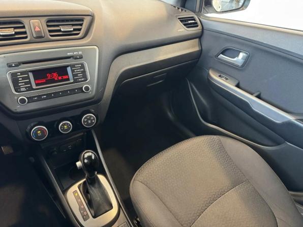 Kia Rio III Рестайлинг с пробегом 2017 года, цена 938 000 рублей, 266484 км, седан, Автокод Объявления