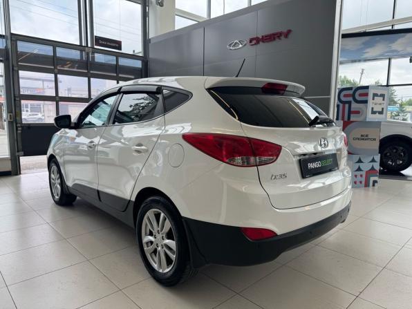 Hyundai ix35 I Рестайлинг с пробегом 2015 года, цена 1 099 000 рублей, 166314 км, внедорожник, Автокод Объявления