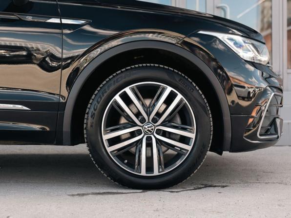 Volkswagen Tiguan II Рестайлинг с пробегом 2020 года, цена 3 850 000 рублей, 92712 км, внедорожник, Автокод Объявления