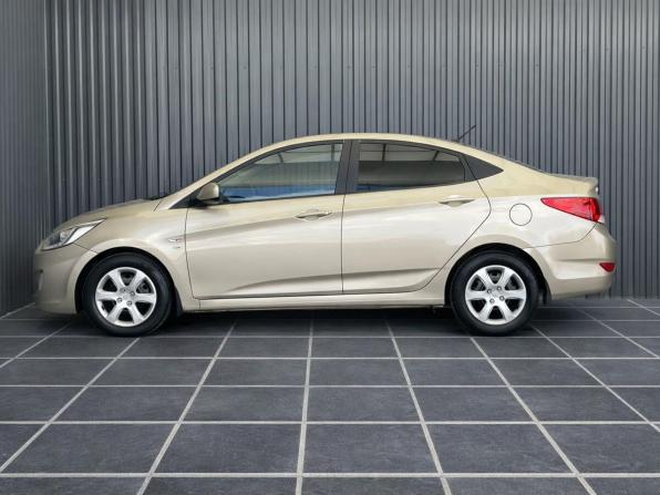 Hyundai Solaris I с пробегом 2014 года, цена 857 000 рублей, 201457 км, седан, Автокод Объявления
