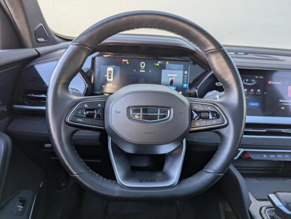 Geely Monjaro I с пробегом 2024 года, цена 2 775 000 рублей, 102335 км, внедорожник, Автокод Объявления