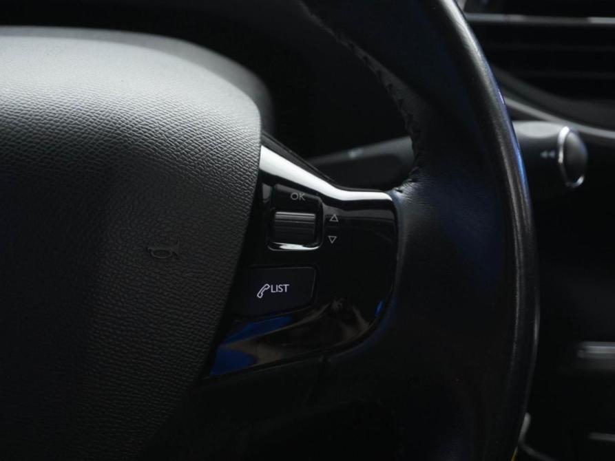 Peugeot 308 II Рестайлинг Москва  - изображение 13