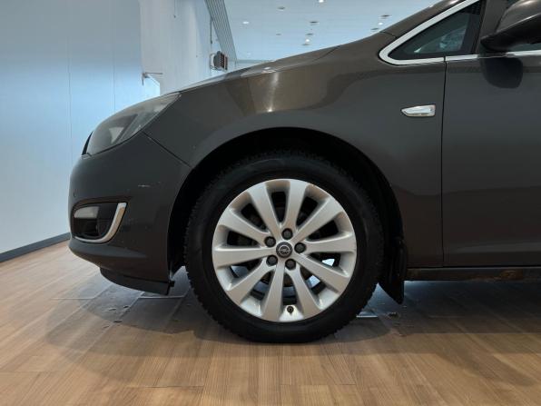 Opel Astra J Рестайлинг с пробегом 2013 года, цена 735 000 рублей, 193741 км, универсал, Автокод Объявления