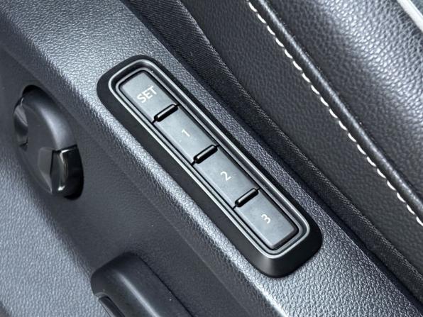 Volkswagen Tiguan II Рестайлинг с пробегом 2021 года, цена 3 780 000 рублей, 90000 км, внедорожник, Автокод Объявления