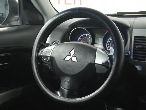 Mitsubishi Outlander II Рестайлинг с пробегом 2010 года, цена 917 000 рублей, 232700 км, внедорожник, Автокод Объявления