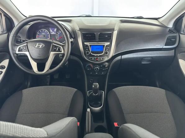 Hyundai Solaris I с пробегом 2011 года, цена 735 000 рублей, 164218 км, хэтчбек, Автокод Объявления