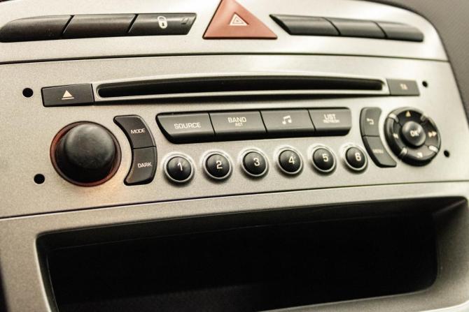 Peugeot 408 I с пробегом 2013 года, цена 639 000 рублей, 129825 км, седан, Автокод Объявления