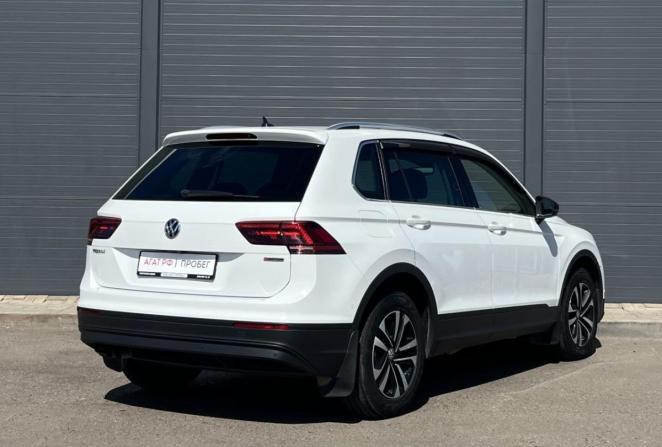 Volkswagen Tiguan II с пробегом 2019 года, цена 2 235 000 рублей, 151058 км, внедорожник, Автокод Объявления