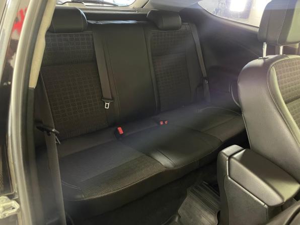 Opel Astra J Рестайлинг с пробегом 2011 года, цена 765 000 рублей, 242007 км, хэтчбек, Автокод Объявления
