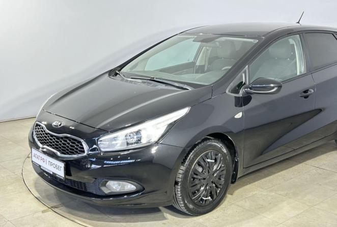 Kia Ceed II Рестайлинг с пробегом 2015 года, цена 1 180 000 рублей, 115482 км, хэтчбек, Автокод Объявления