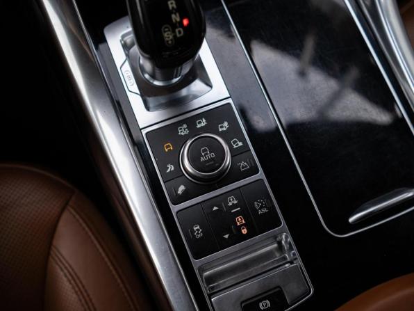 Land Rover Range Rover Sport II с пробегом 2014 года, цена 3 699 000 рублей, 205101 км, внедорожник, Автокод Объявления