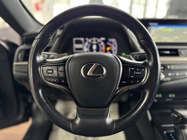 Lexus ES VII с пробегом 2020 года, цена 3 594 000 рублей, 124542 км, седан, Автокод Объявления