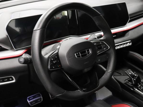 Geely Coolray I Рестайлинг с пробегом 2024 года, цена 2 297 000 рублей, 21000 км, внедорожник, Автокод Объявления