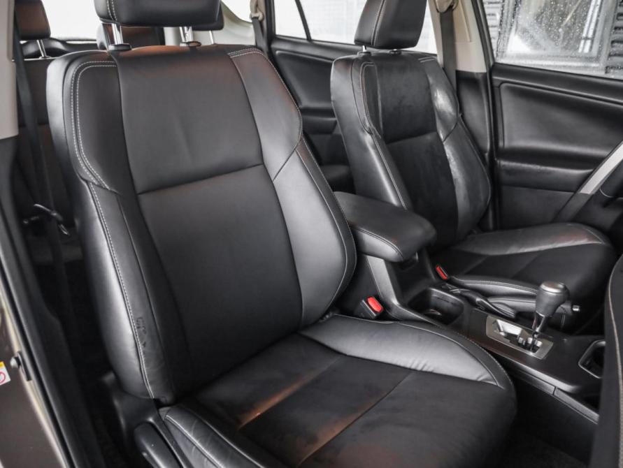 Toyota RAV4 IV (XA40) Рестайлинг Санкт-Петербург  - изображение 25