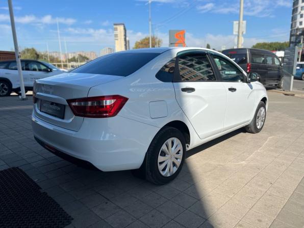 Lada (ВАЗ) Vesta I с пробегом 2020 года, цена 1 035 000 рублей, 63149 км, седан, Автокод Объявления