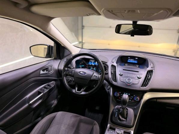 Ford Kuga II Рестайлинг с пробегом 2017 года, цена 1 299 000 рублей, 112493 км, внедорожник, Автокод Объявления