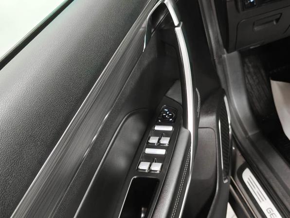 Geely Atlas Pro с пробегом 2023 года, цена 2 080 000 рублей, 32917 км, внедорожник, Автокод Объявления
