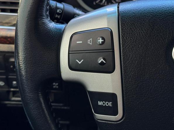 Toyota Land Cruiser 200 Series Рестайлинг 1 с пробегом 2012 года, цена 4 049 000 рублей, 140864 км, внедорожник, Автокод Объявления