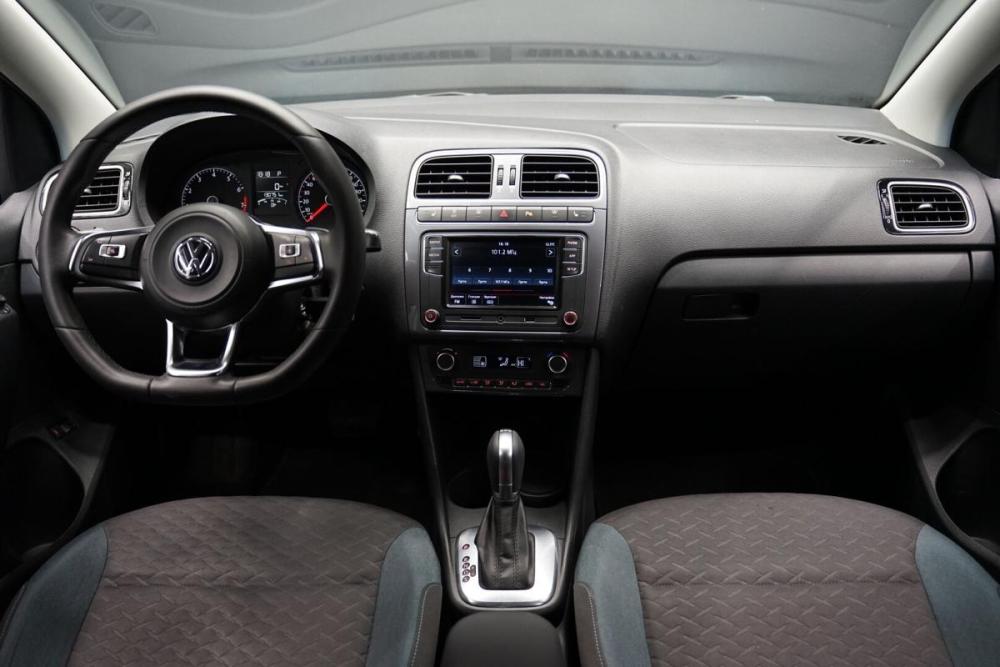 Volkswagen Polo V Рестайлинг Крым  - изображение 20