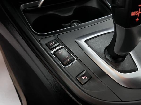 BMW 3 серии VI (F3x) Рестайлинг с пробегом 2015 года, цена 1 675 000 рублей, 151792 км, седан, Автокод Объявления