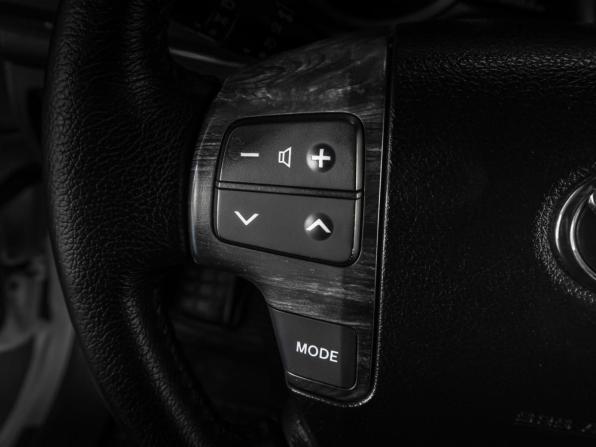Toyota Land Cruiser 200 Series Рестайлинг 1 с пробегом 2014 года, цена 3 499 000 рублей, 255422 км, внедорожник, Автокод Объявления