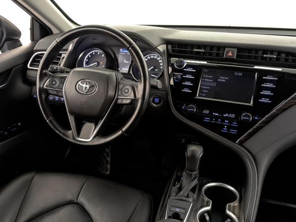 Toyota Camry VIII (XV70) с пробегом 2019 года, цена 2 455 000 рублей, 90795 км, седан, Автокод Объявления