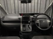 Toyota Voxy II (R70) Красноярск  - изображение 26