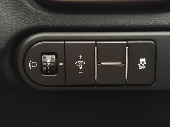 Kia Ceed III с пробегом 2019 года, цена 1 850 000 рублей, 102500 км, хэтчбек, Автокод Объявления