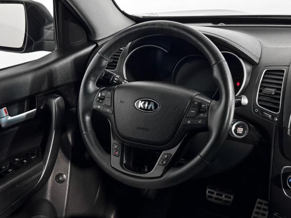 Kia Sorento II Рестайлинг с пробегом 2014 года, цена 1 350 000 рублей, 227513 км, внедорожник, Автокод Объявления