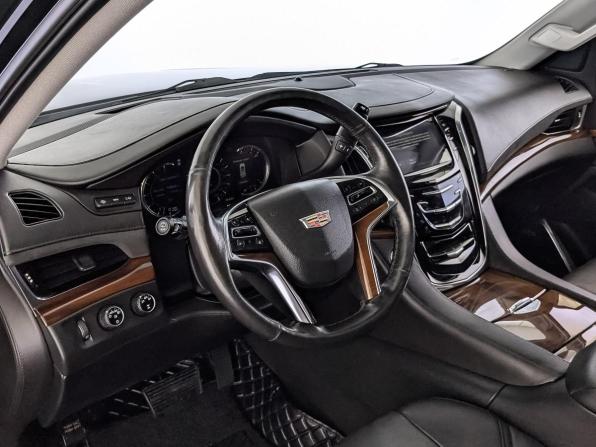 Cadillac Escalade IV с пробегом 2015 года, цена 3 450 000 рублей, 200002 км, внедорожник, Автокод Объявления