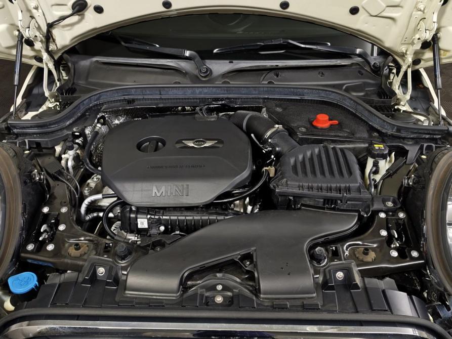 Mini Hatch III (F55/F56) Москва  - изображение 10
