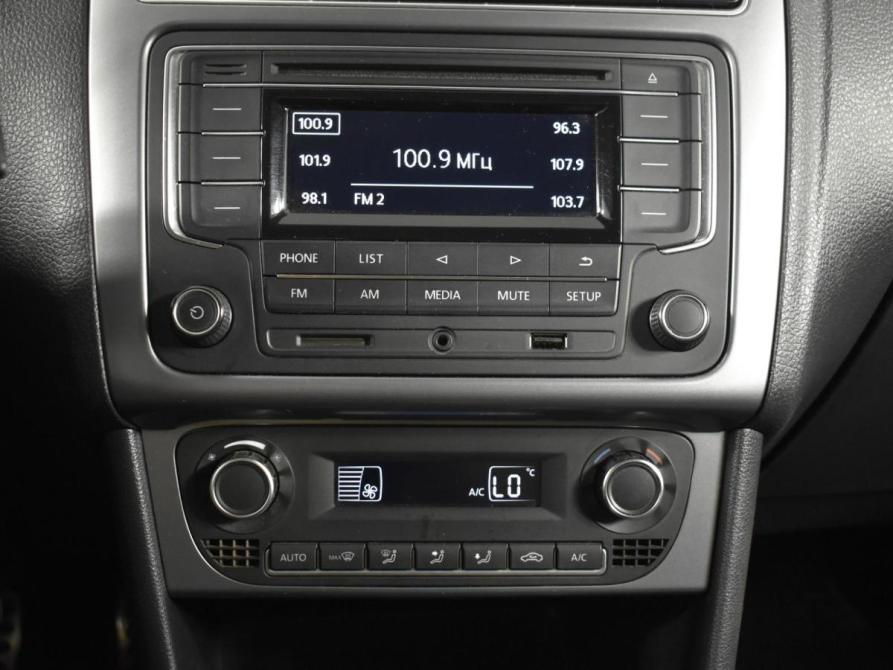Volkswagen Polo V Рестайлинг Казань  - изображение 17