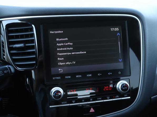 Mitsubishi Outlander III Рестайлинг 3 с пробегом 2021 года, цена 2 980 000 рублей, 36139 км, внедорожник, Автокод Объявления