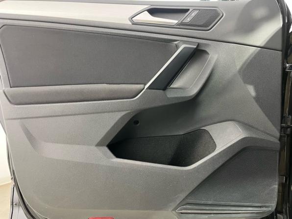 Volkswagen Tiguan II с пробегом 2018 года, цена 2 422 000 рублей, 157971 км, внедорожник, Автокод Объявления