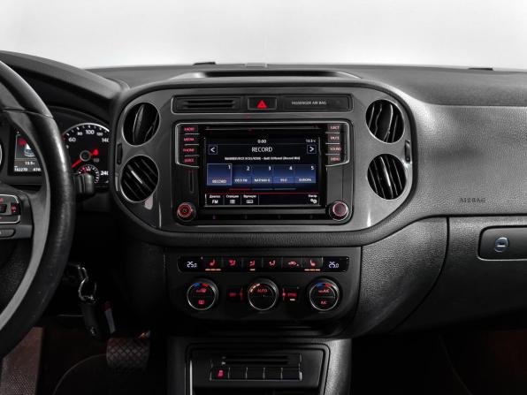 Volkswagen Tiguan I Рестайлинг с пробегом 2015 года, цена 1 385 000 рублей, 162269 км, внедорожник, Автокод Объявления